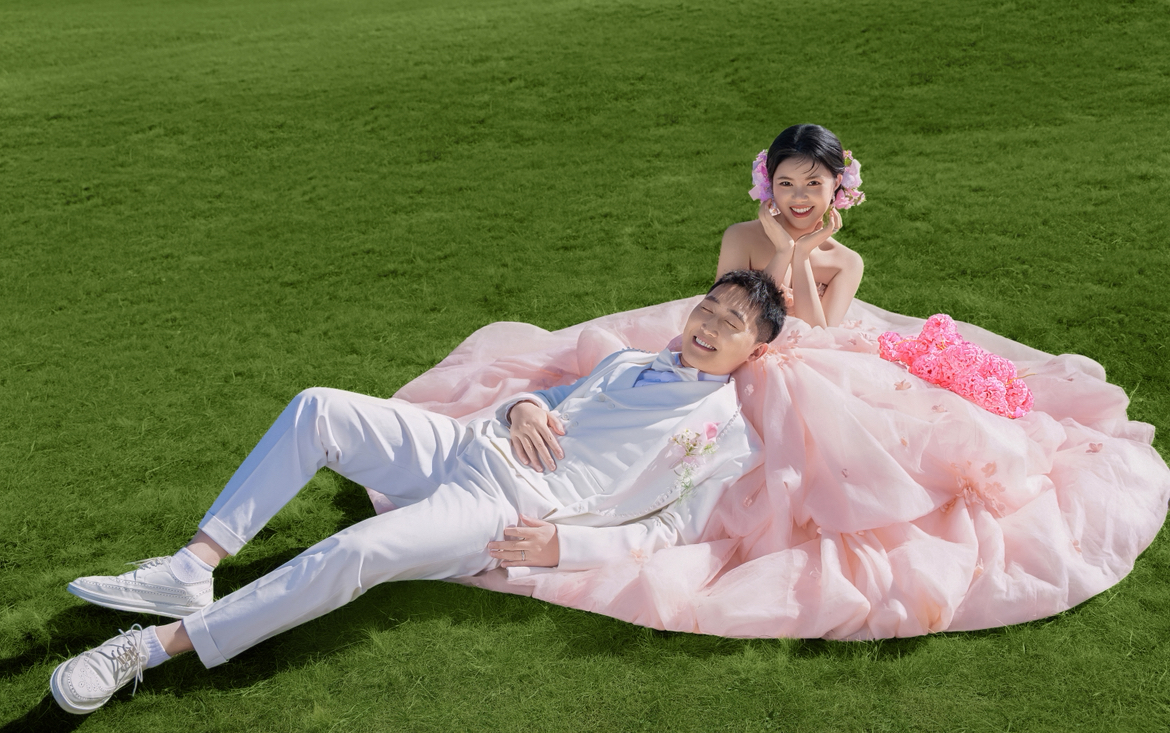 替你們?cè)囘^啦??粉色花神婚紗照超美?? 