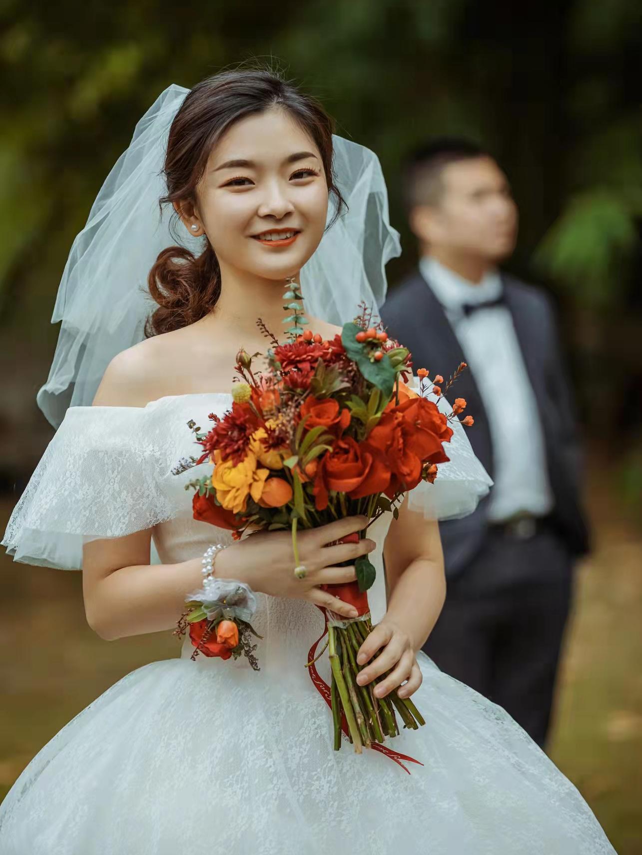 戶外草坪婚禮跟拍客片