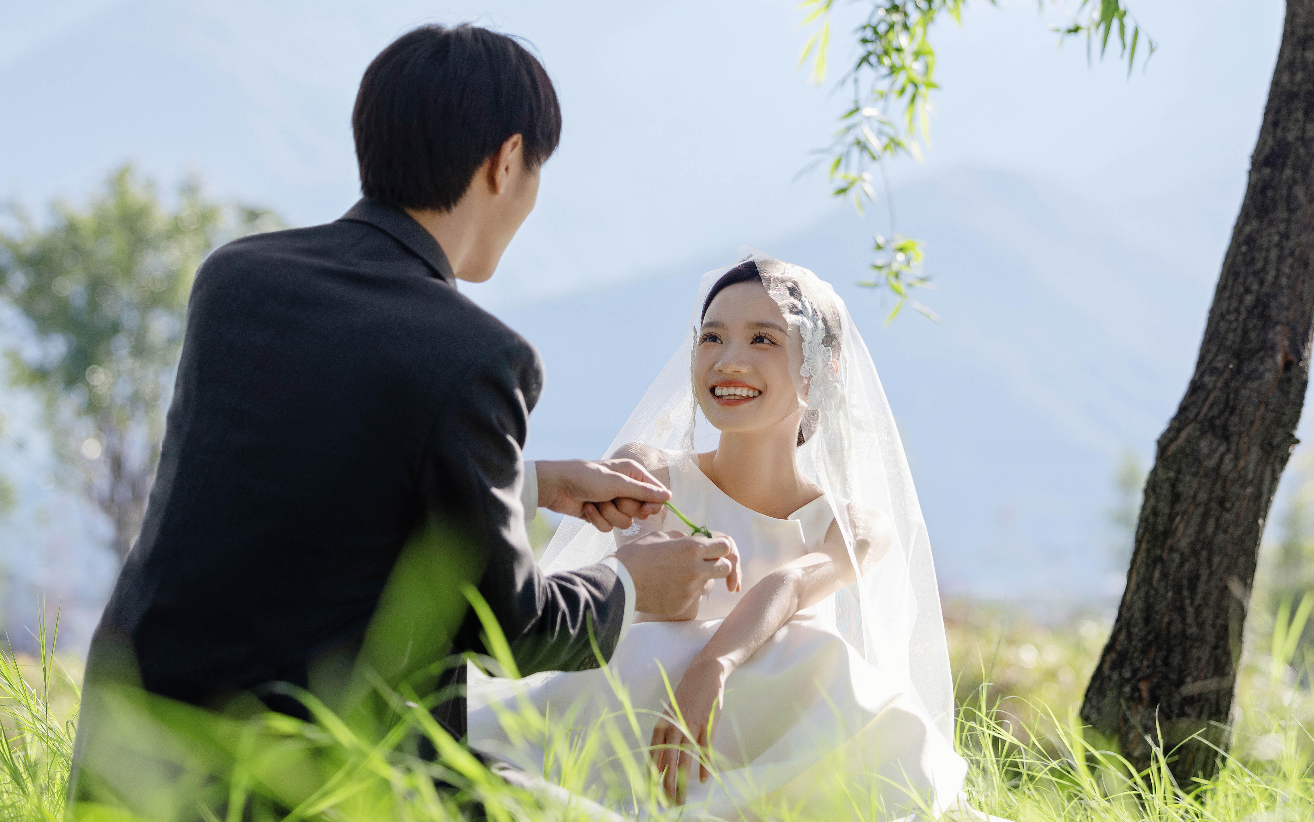 糟糕??是心動(dòng)的感覺(jué)??保定森系草坪婚紗照