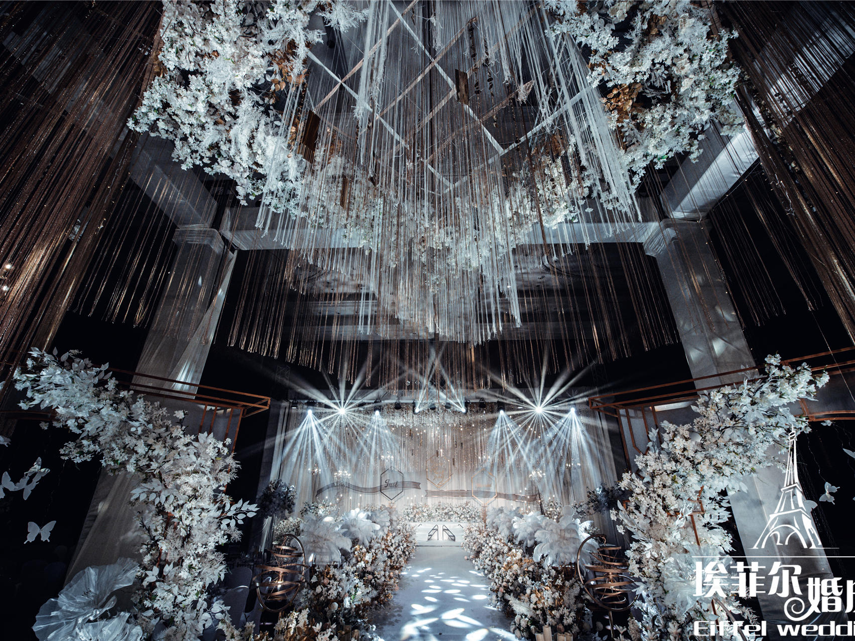 【萧山埃菲尔婚庆】香槟白梦幻西式婚礼