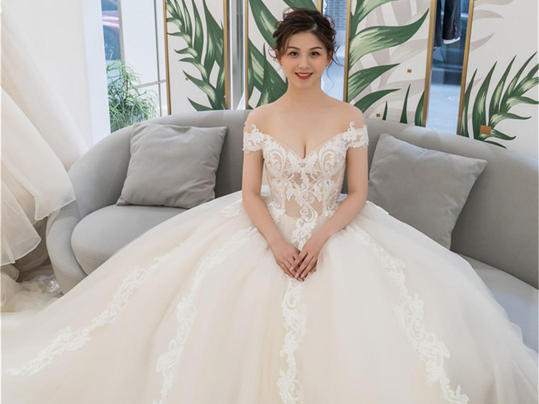 【超值租赁】尊贵婚纱礼服租赁套餐A