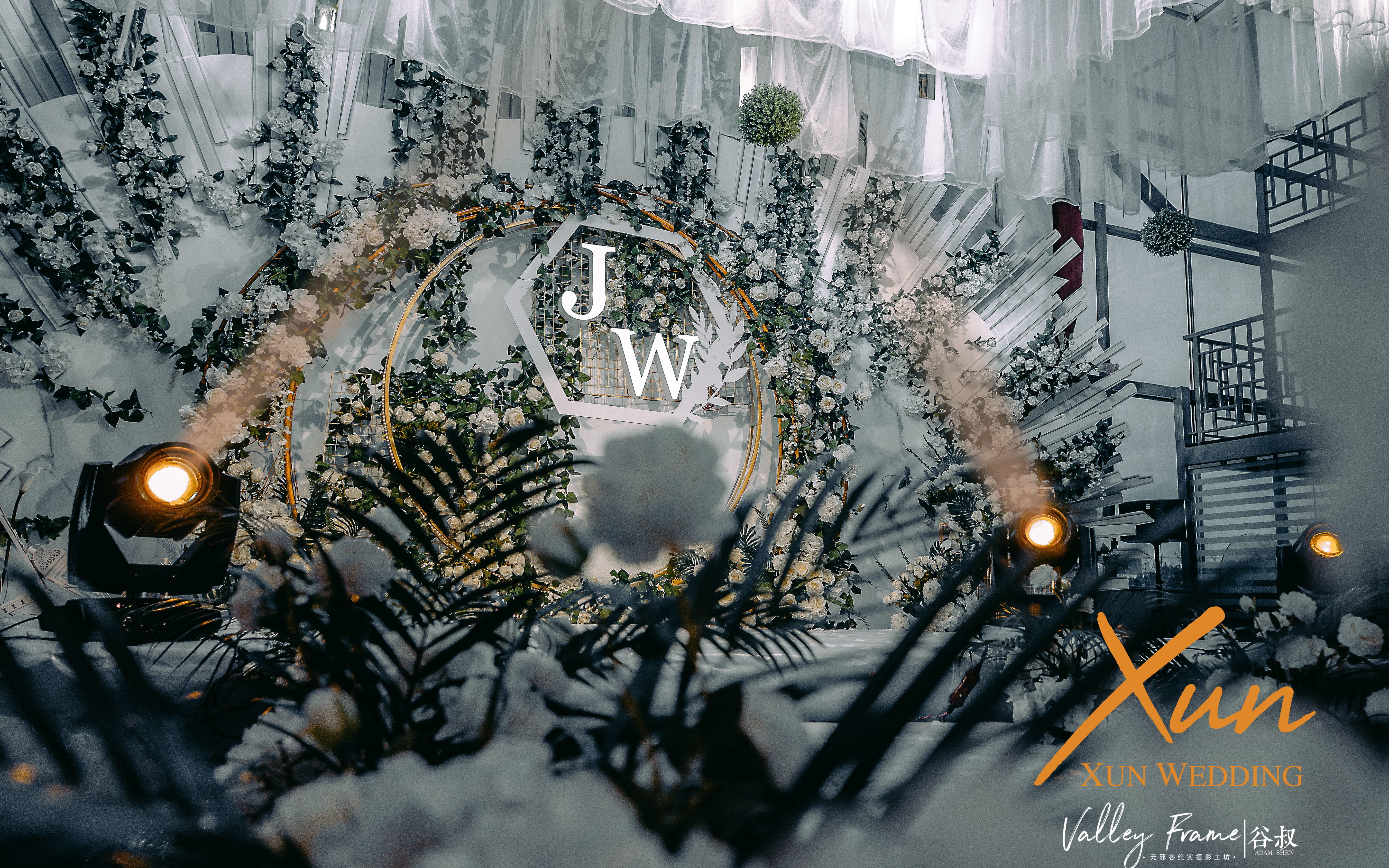 XUN WEDDING丨绿白系婚礼