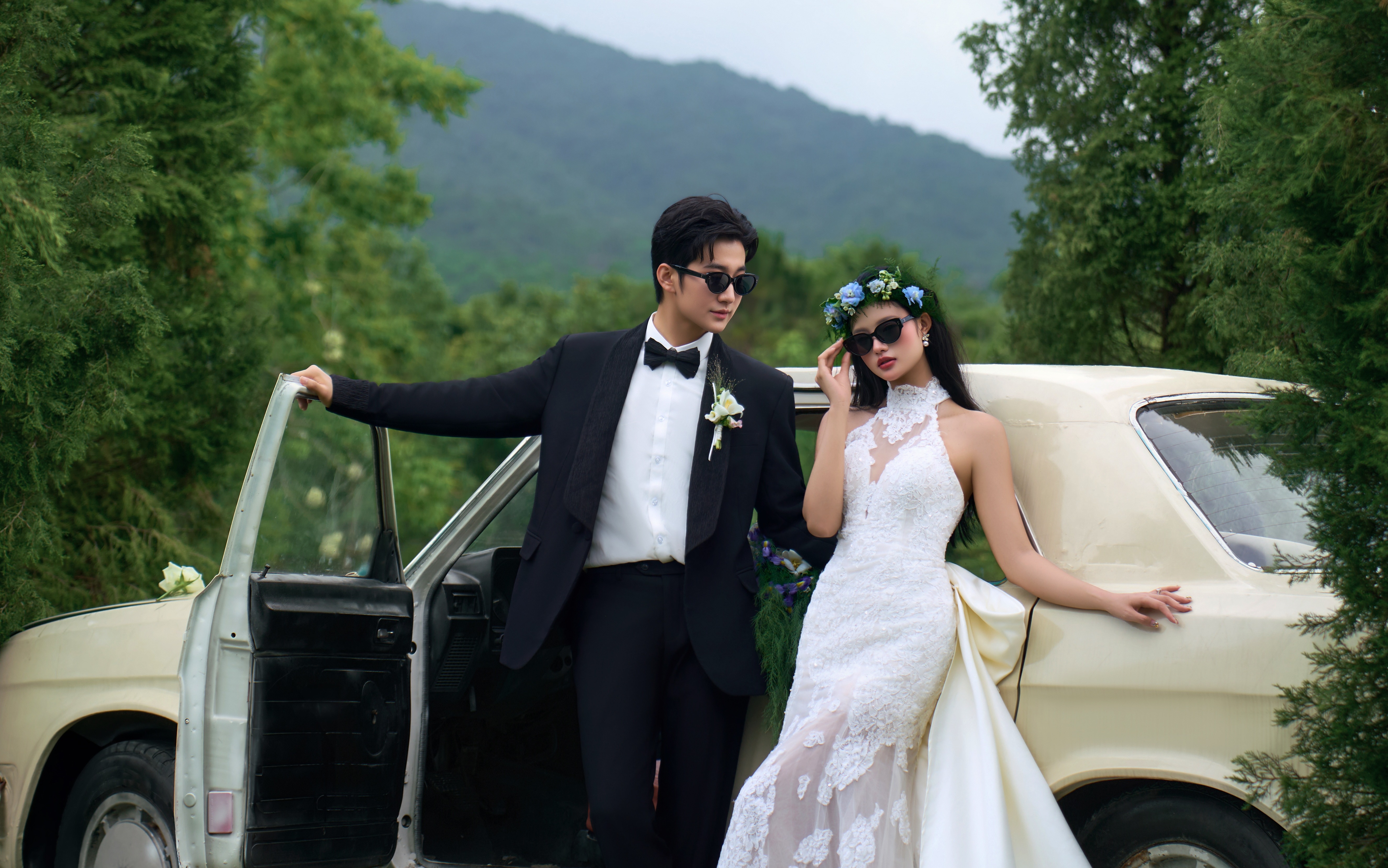 氧气感十足的草坪婚纱照自带电影感