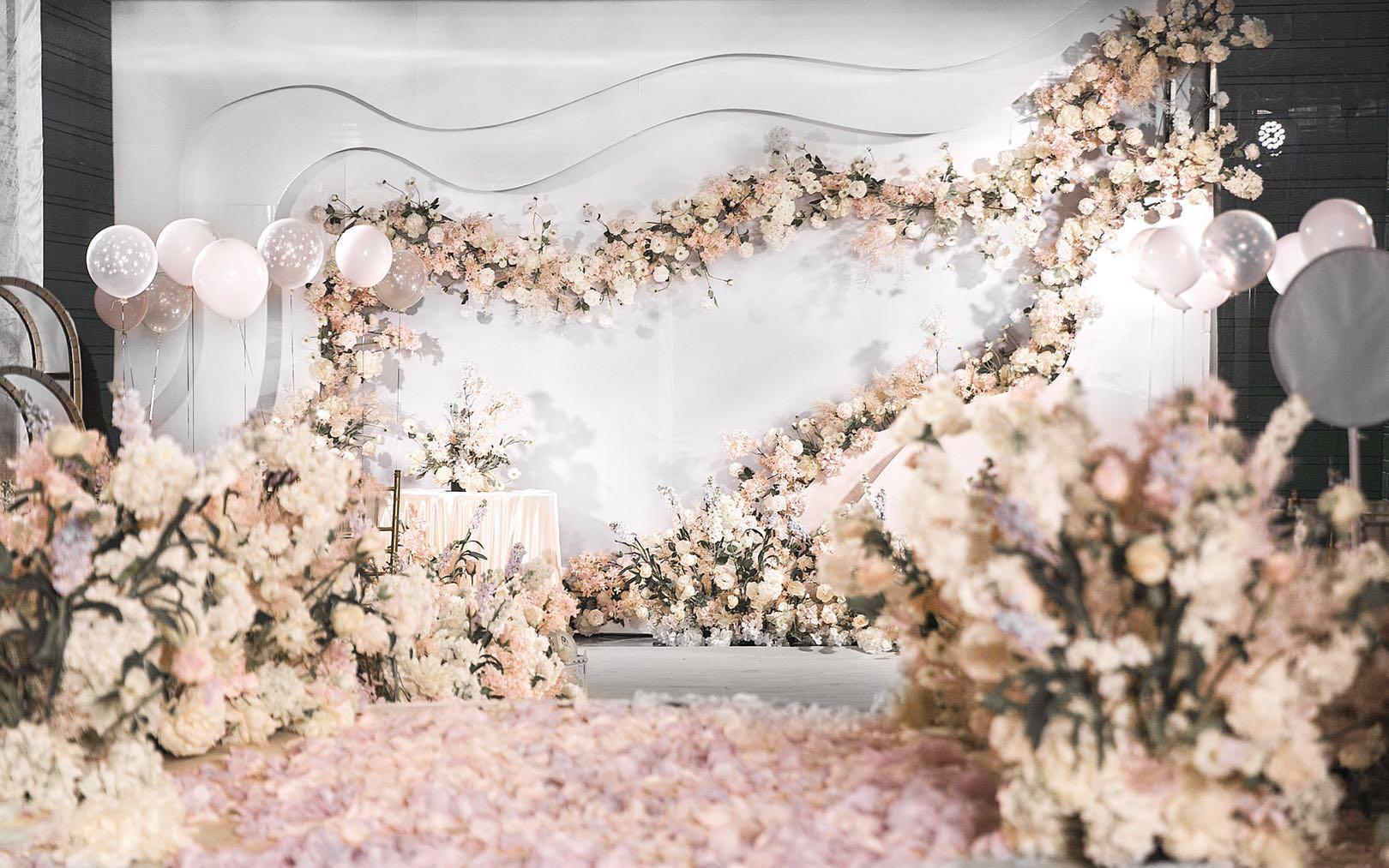 花丛中的仙女，梦幻香槟粉系列。