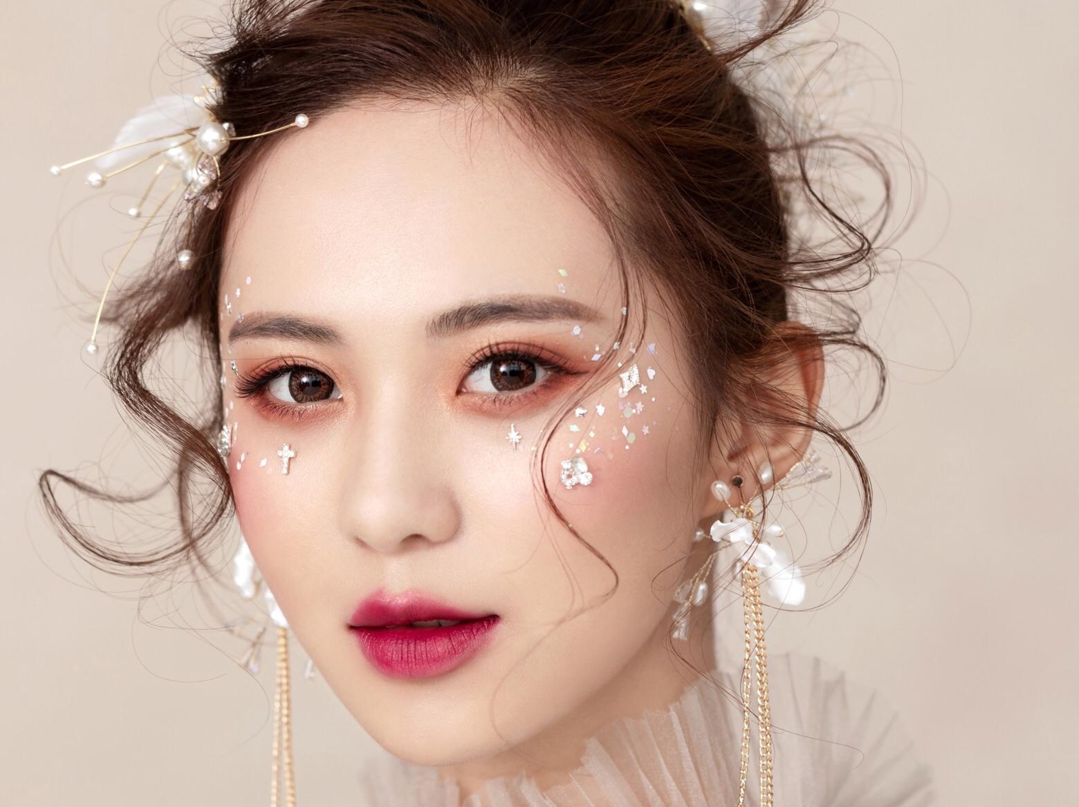 梦幻公主系列定制礼服+首席订婚妆