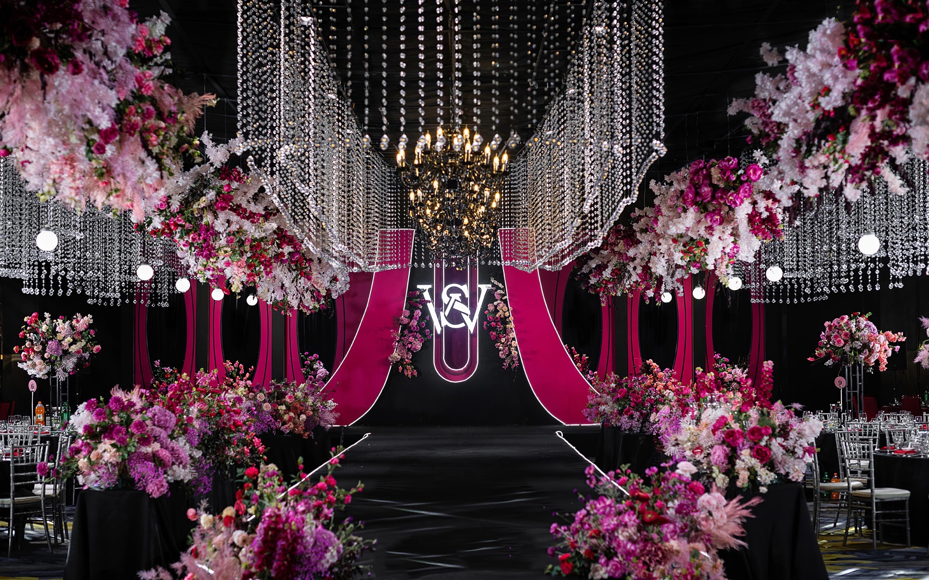 热门【囍时】Freedom | 韩式大秀场风婚礼