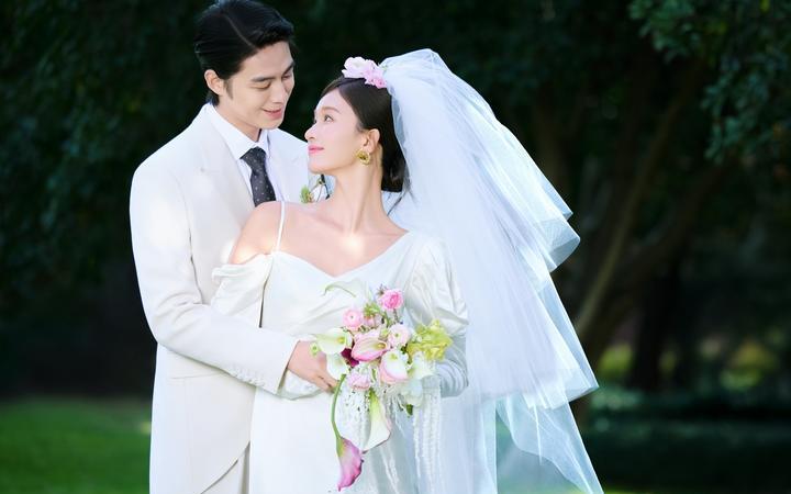 邂逅森系婚紗照 浪漫裝進(jìn)春日里