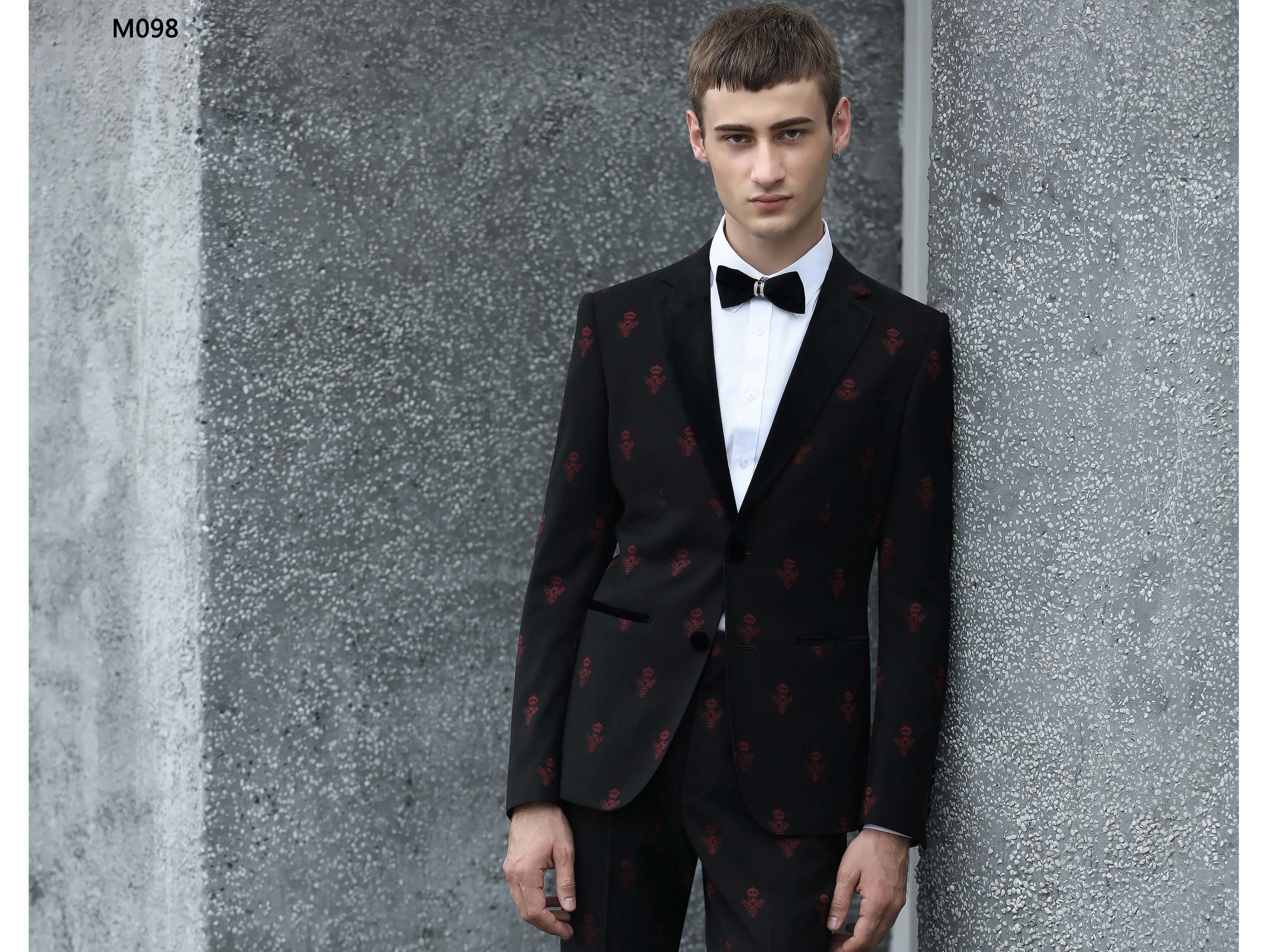 薇拉婚纱定制 高级男士西装定制