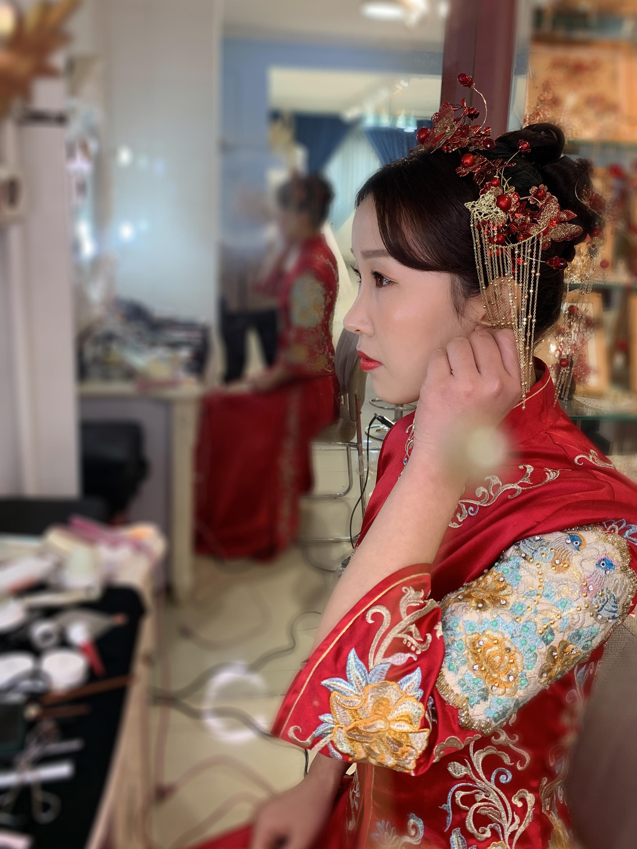 婚纱礼服跟妆超值特惠套餐