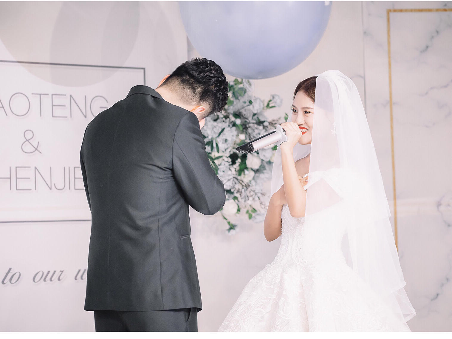 【超值婚纱】4件套 齐地+敬酒服+伴娘服两件