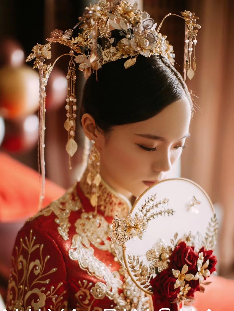 【Z N婚纱会馆】纯手工中式秀禾