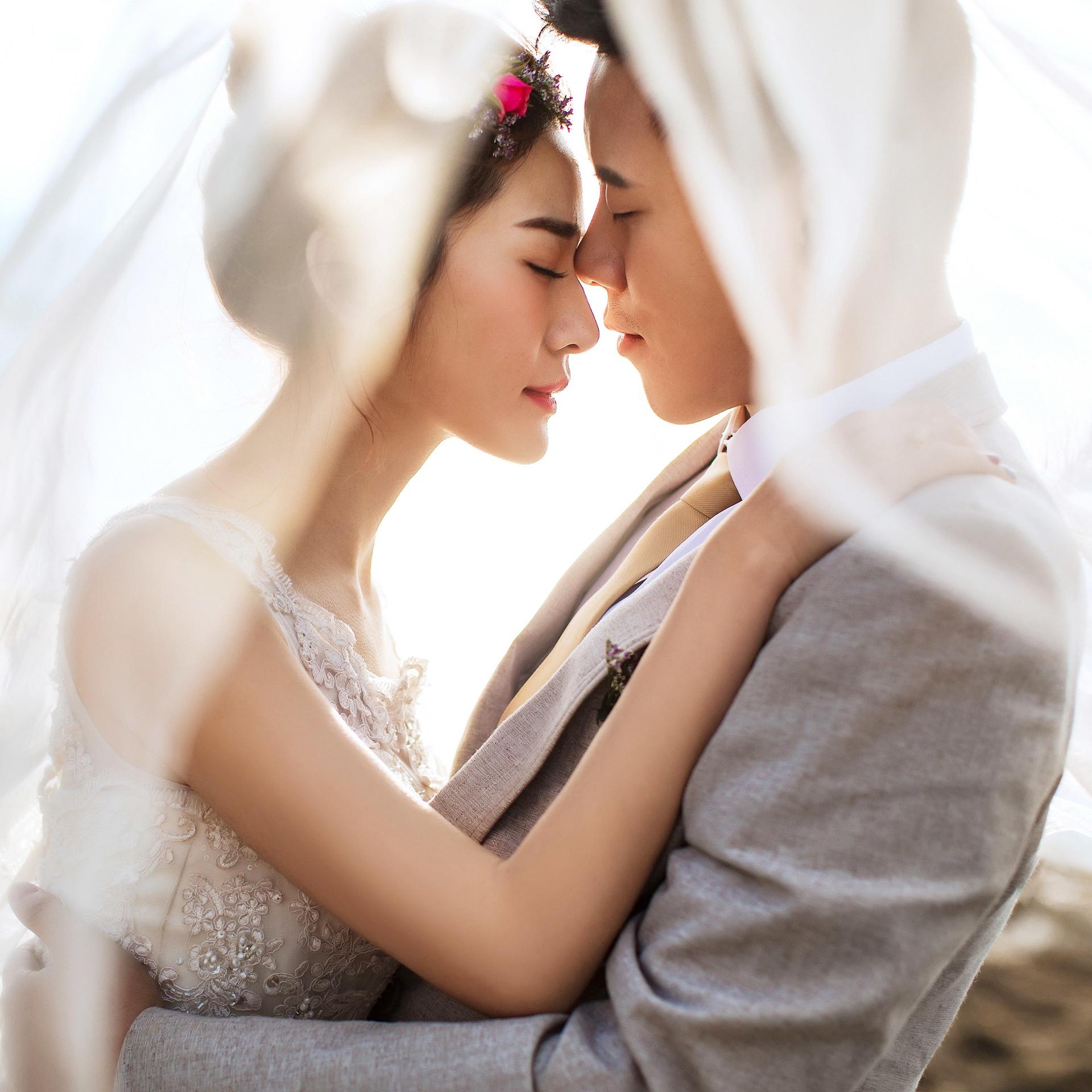 服装不分区+蜜月酒店+婚嫁礼包