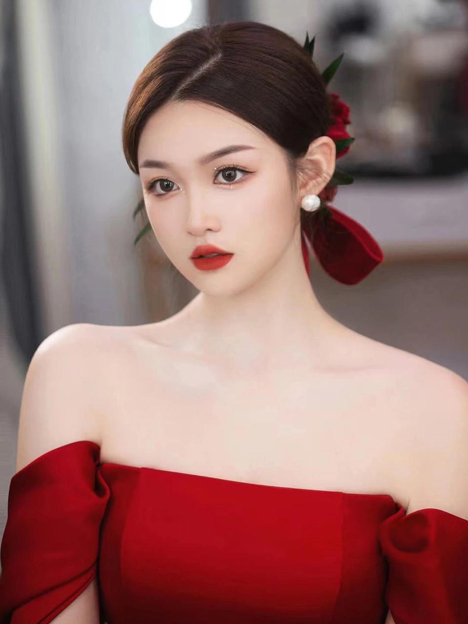 螢火蟲(chóng)婚禮·新娘造型之敬酒服