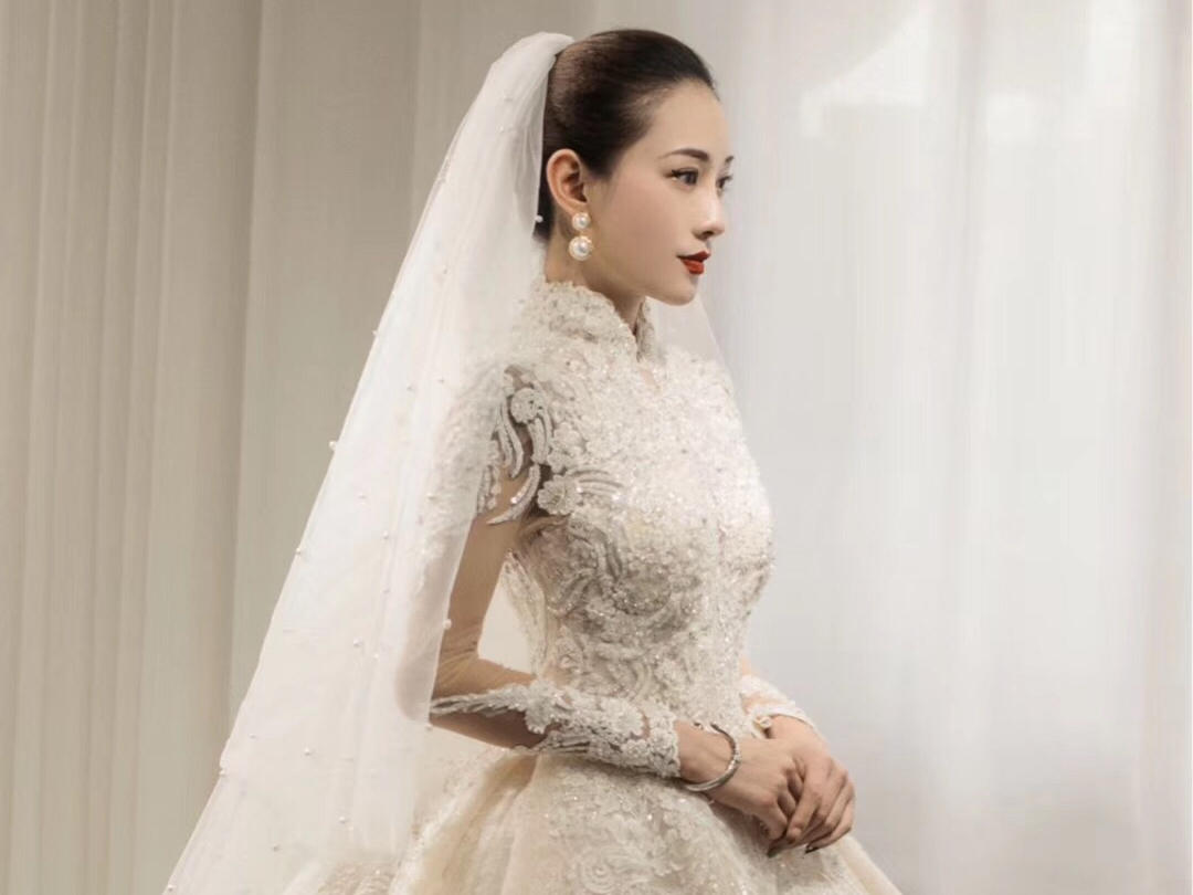 【人气推荐】森系清新梦幻奢华婚礼 13套服装