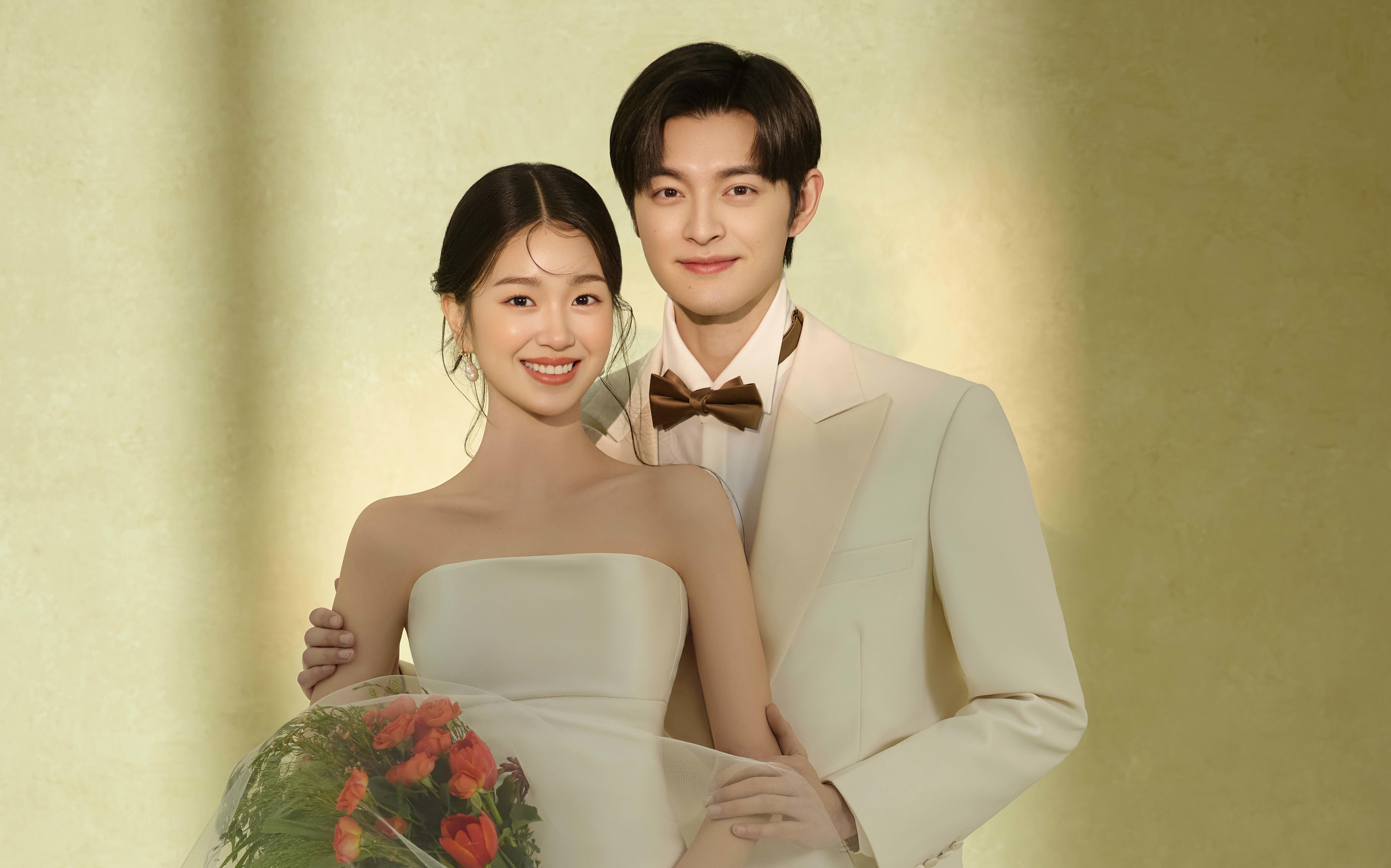 一眼就沦陷 绿调光影婚纱照也太好看啦