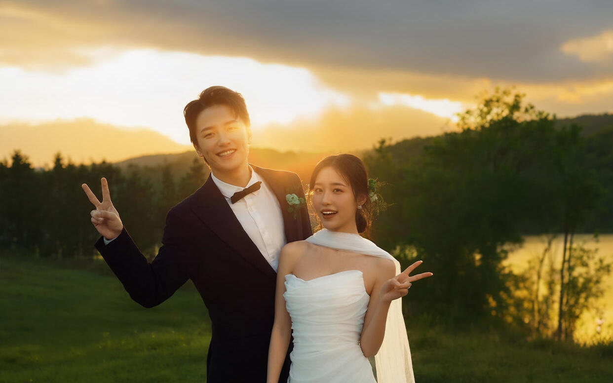 氛圍感夕陽(yáng)婚紗照