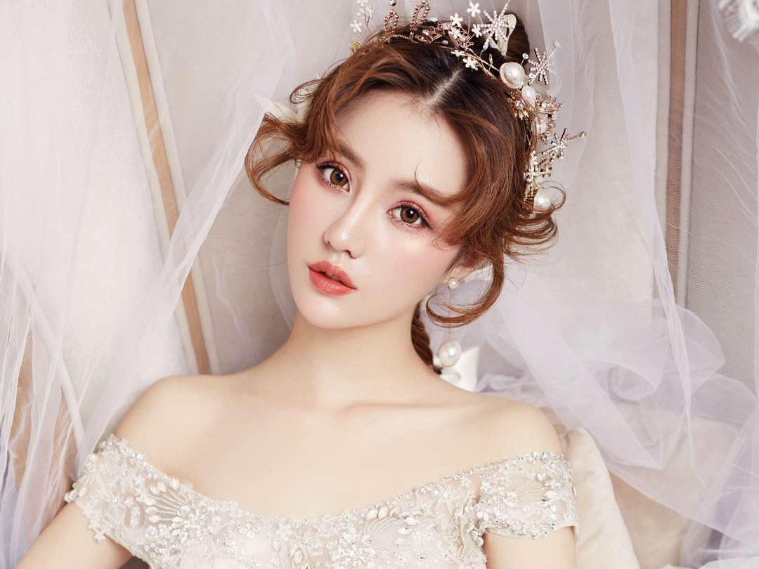 新娘全天跟妆：总监主题跟妆