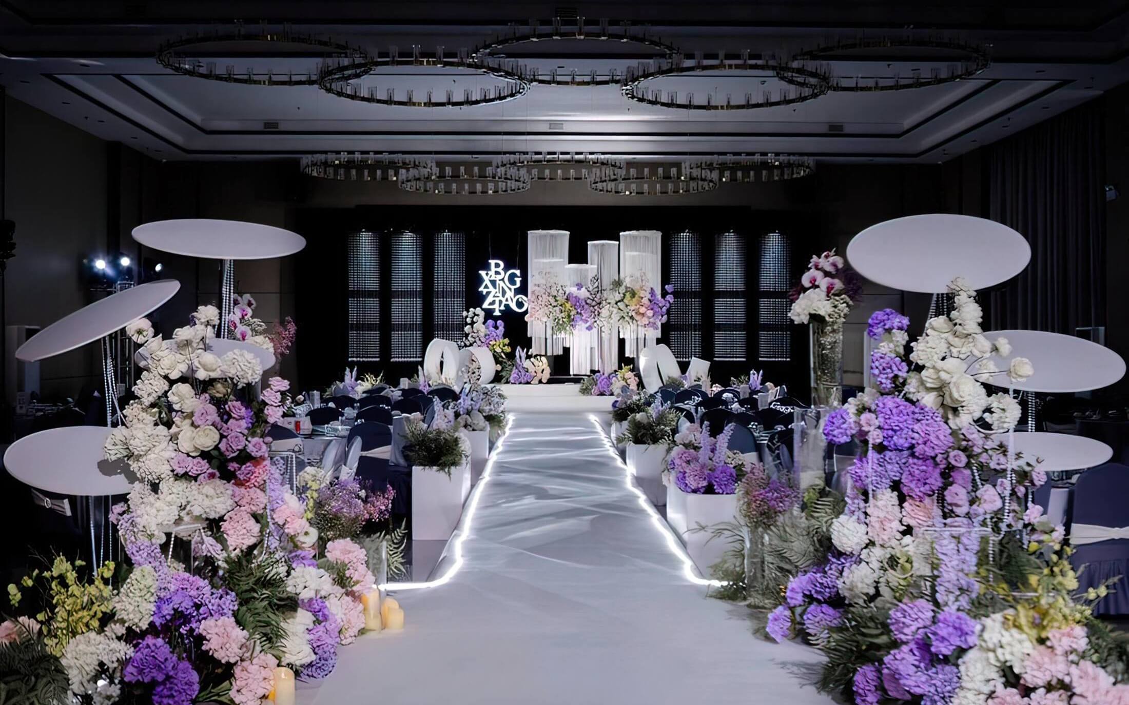 極簡(jiǎn)高級(jí)感白紫色婚禮