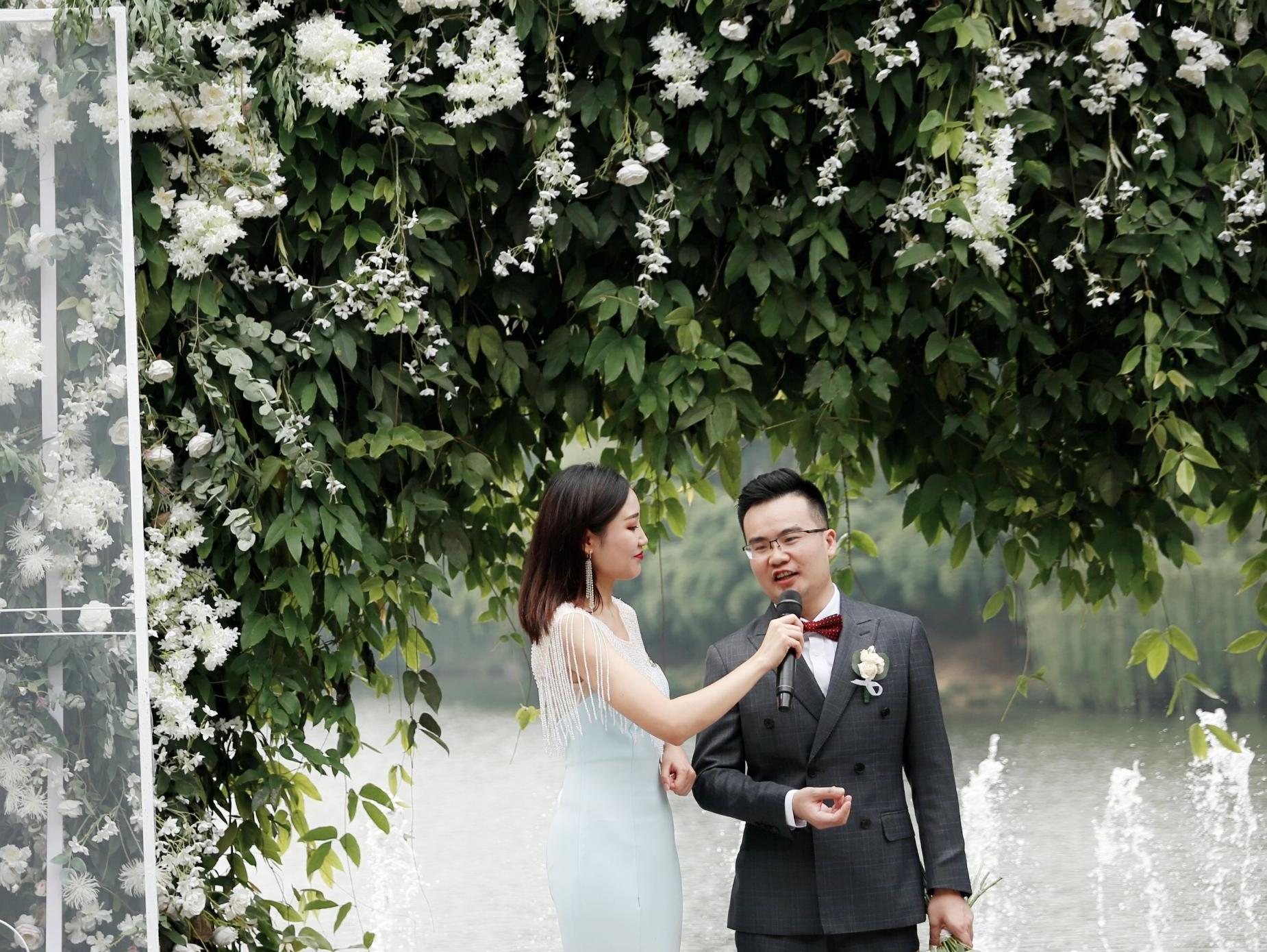 【户外婚礼•私人定制】资深讲师级主持+专属创意