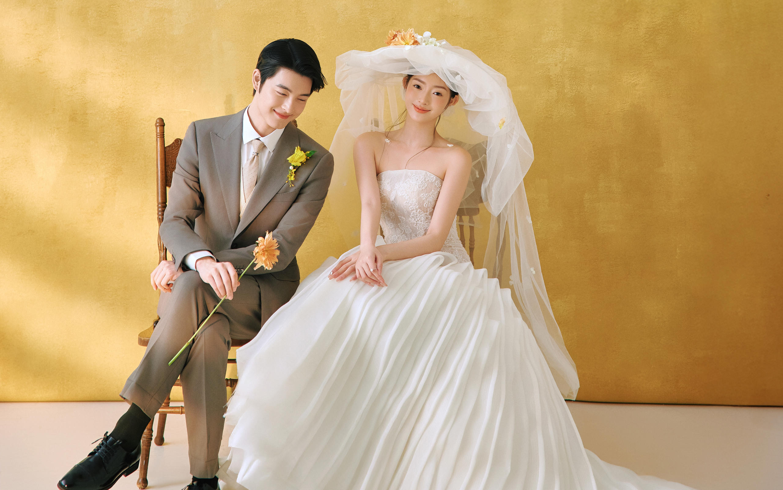 一眼就爱上的婚纱照🧡幸福都要满溢出来了