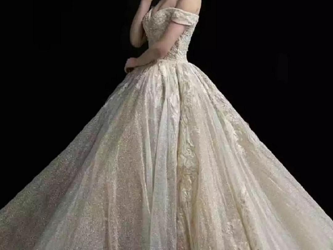 【店长推荐】网红人气重工超闪主婚纱+头纱送伴娘服