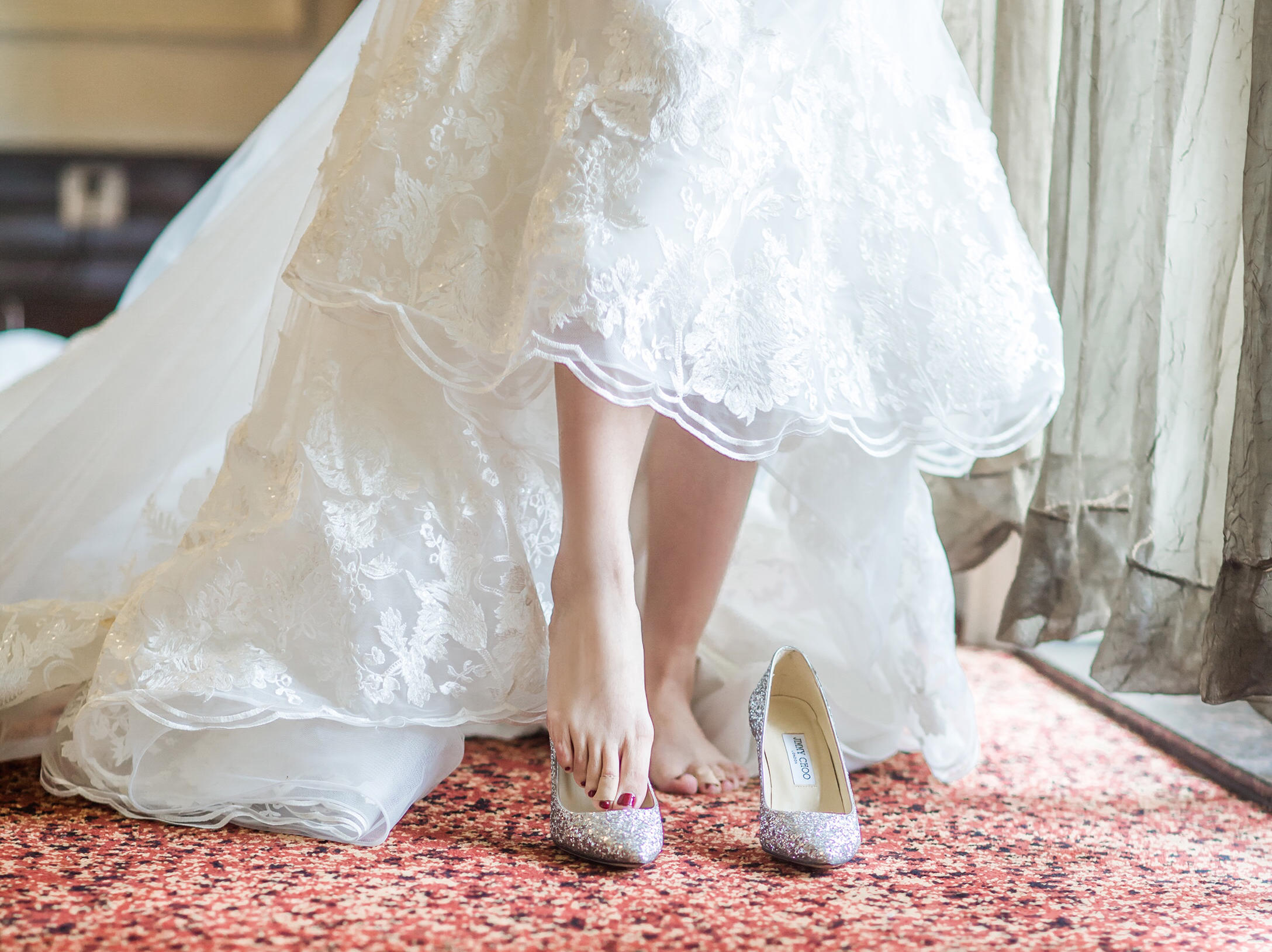 【性价比推荐】设计款婚纱礼服租赁巴中南江千寻婚纱