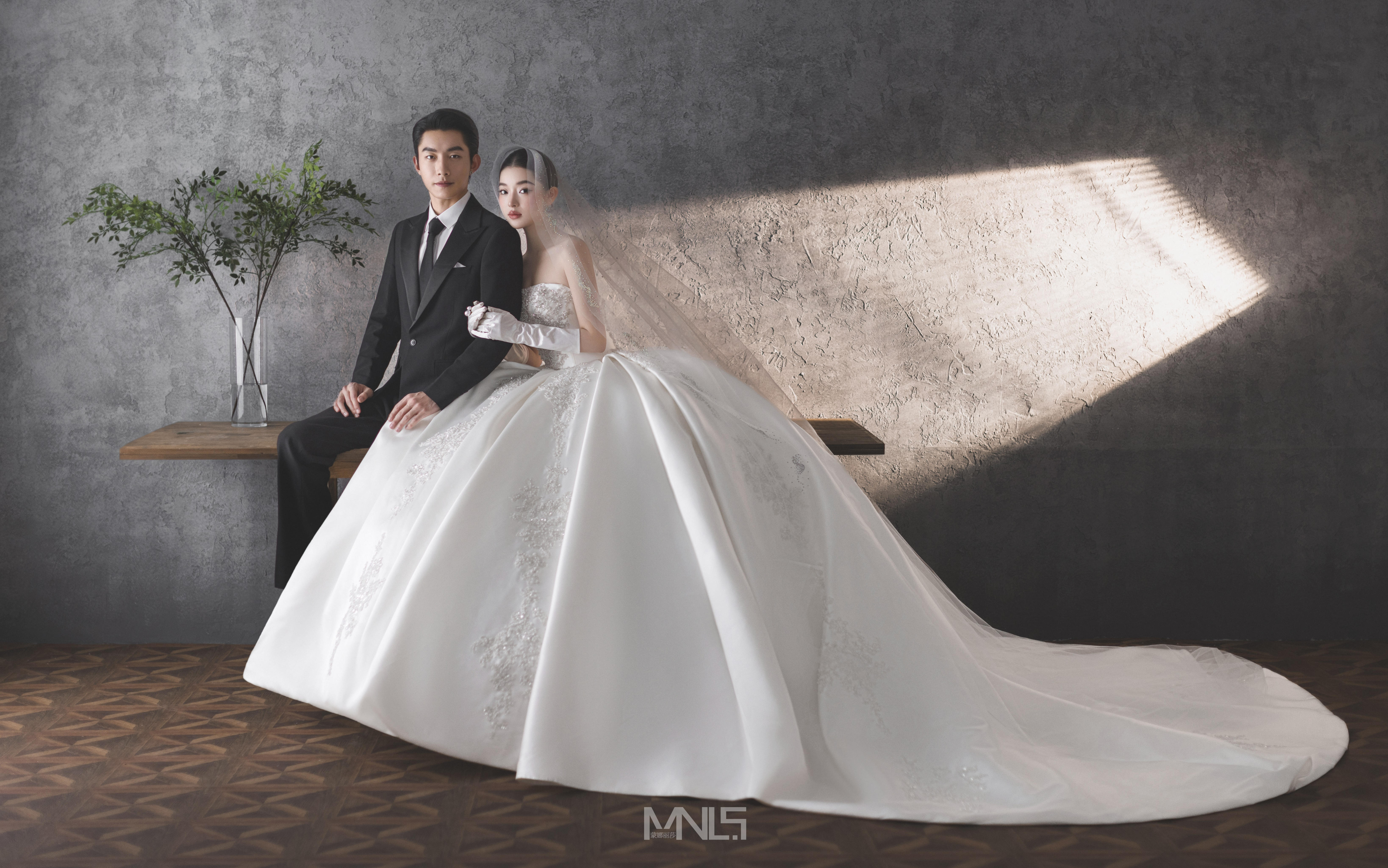 优雅与浪漫交织复古油画风婚纱照也太绝了❗