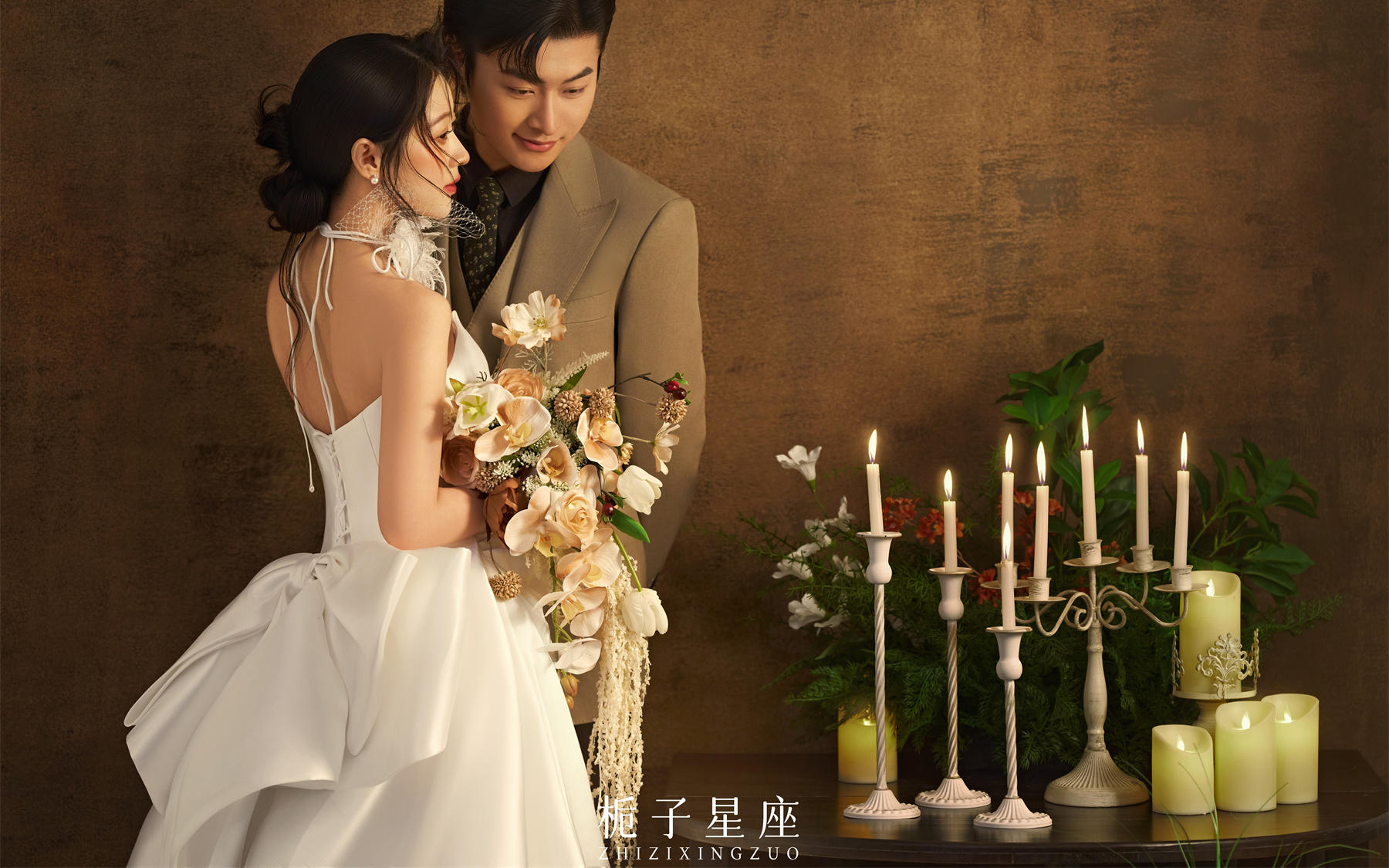 高级感爆棚！🌟室内复古婚纱照这样拍太绝了