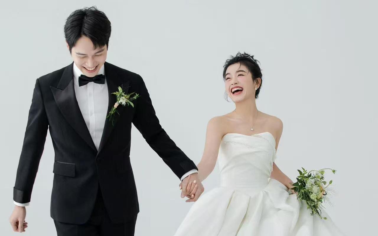 【这就是让我心动的极简婚纱照】