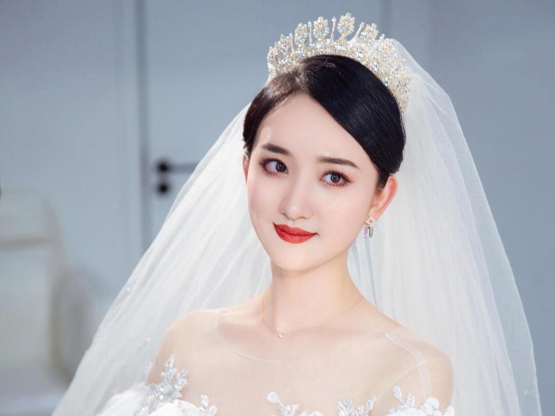 高品质化妆师新娘单次造型 送伴娘妆 的套餐 婚礼纪