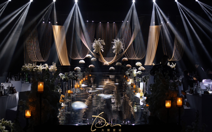 韩式婚礼水晶珠帘装饰