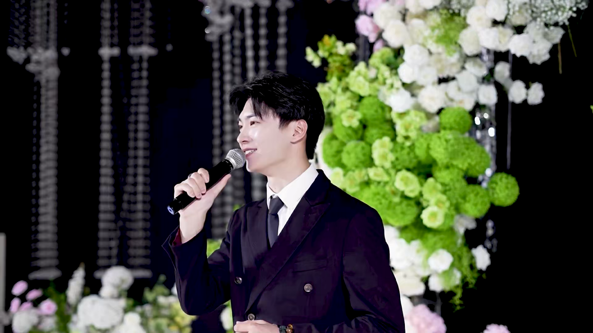 《用声音见证幸福时刻》