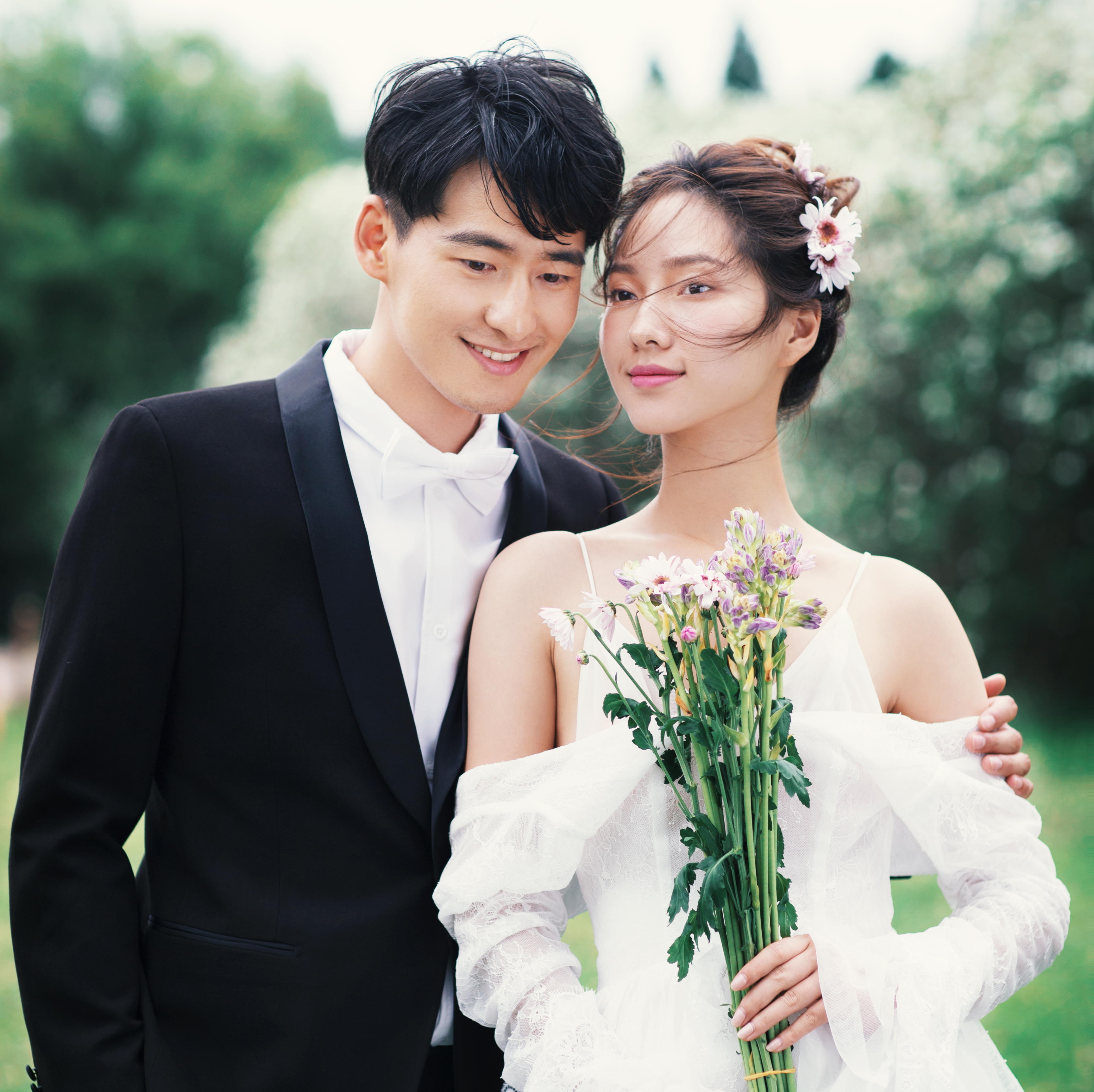 钟爱一生婚纱摄影