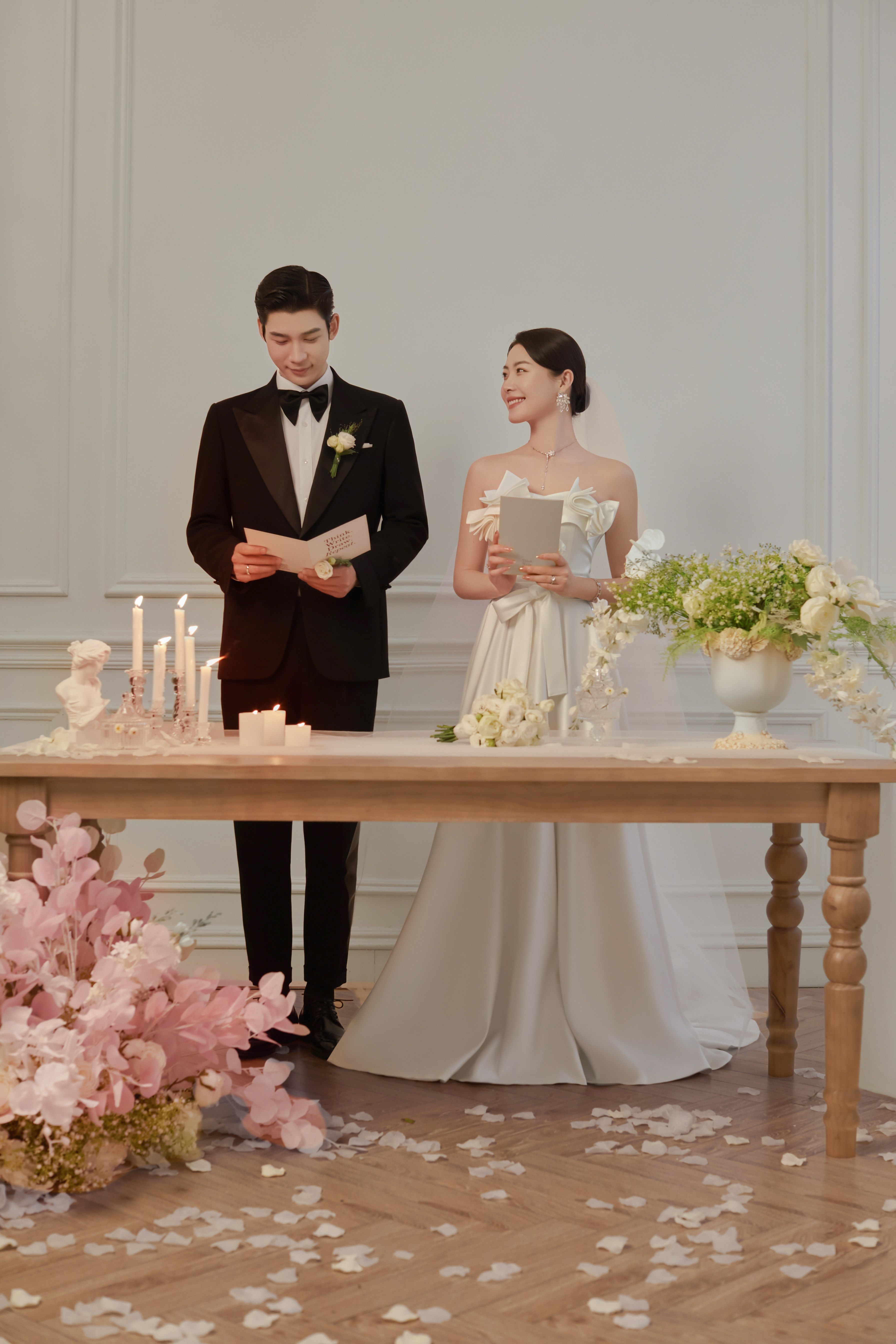 【2025年超火的婚纱照】婚纱摄影