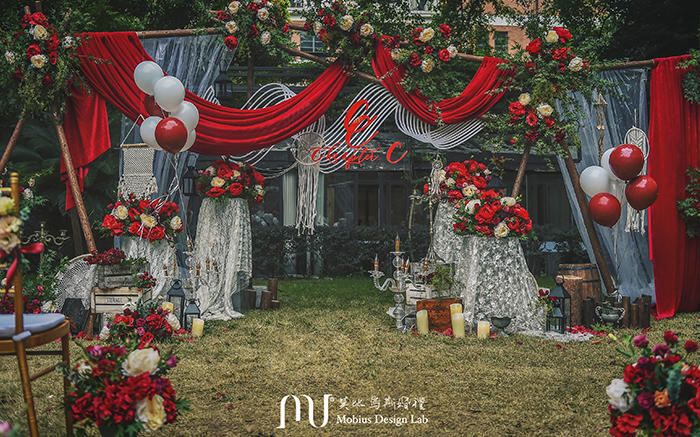 《马勒别墅》/复古室外草坪婚礼