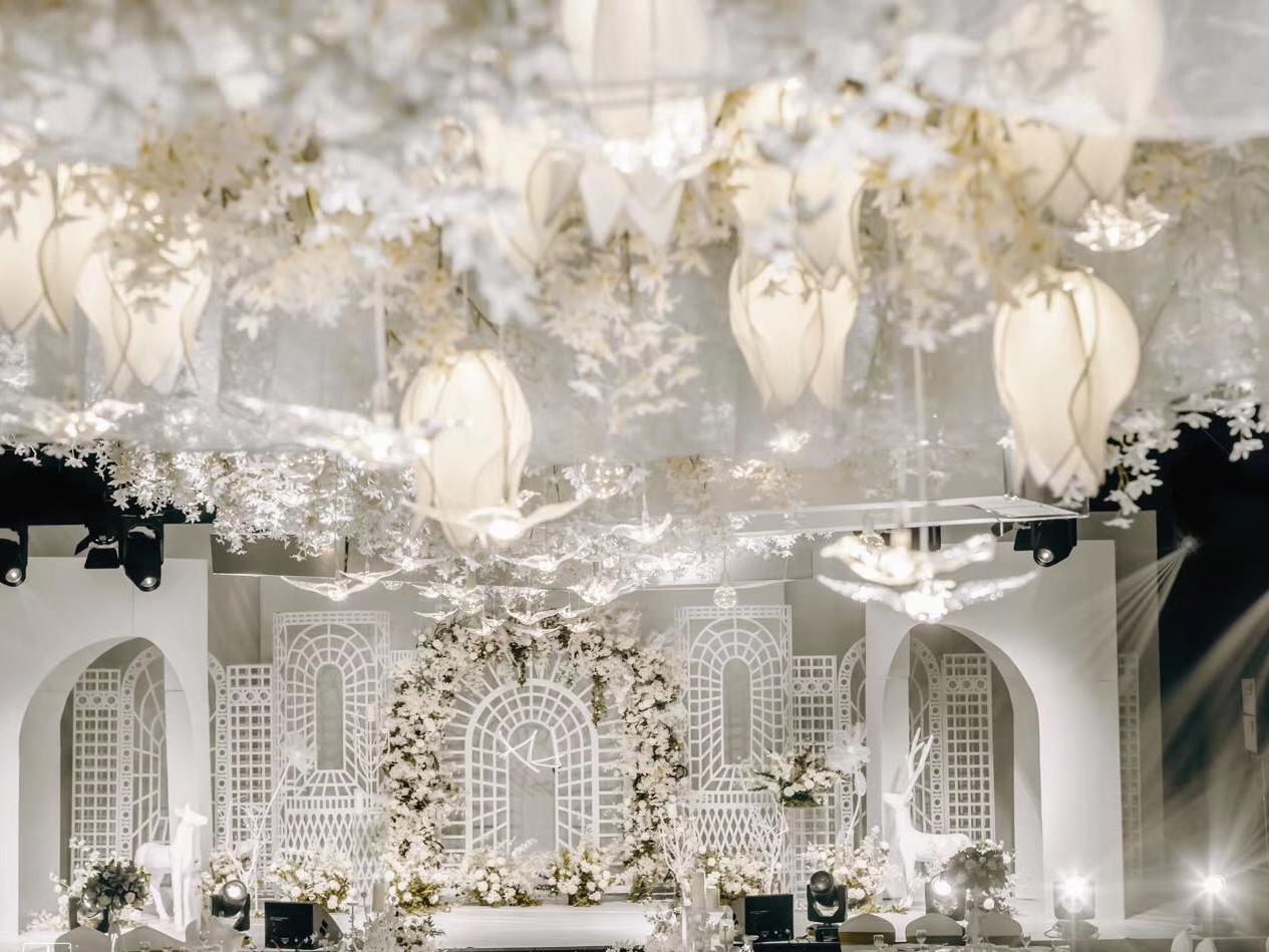 简约高端婚礼 白月光和朱砂痣都是你