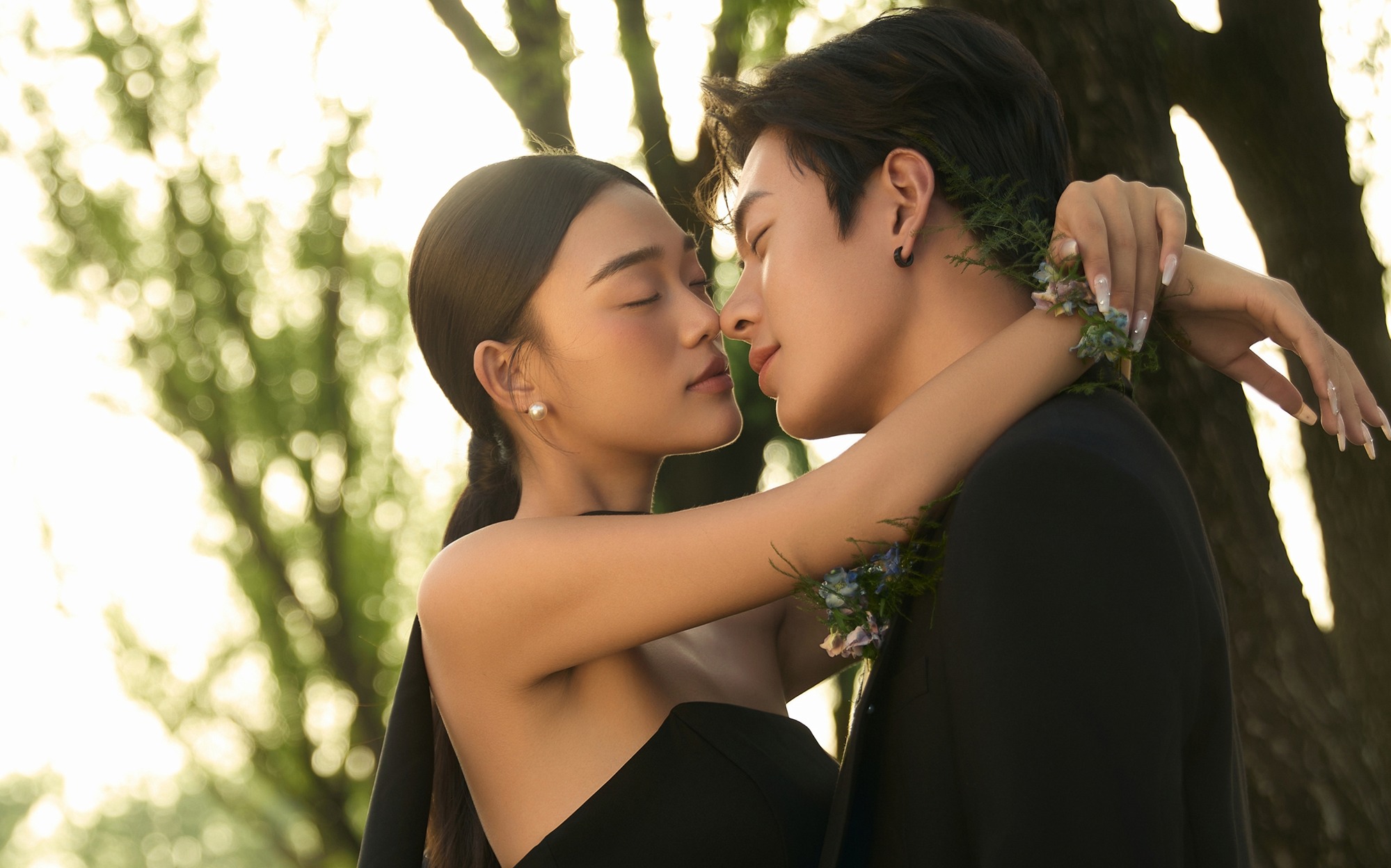 🖤黑纱森系婚纱照｜又酷又温柔的电影感✨
