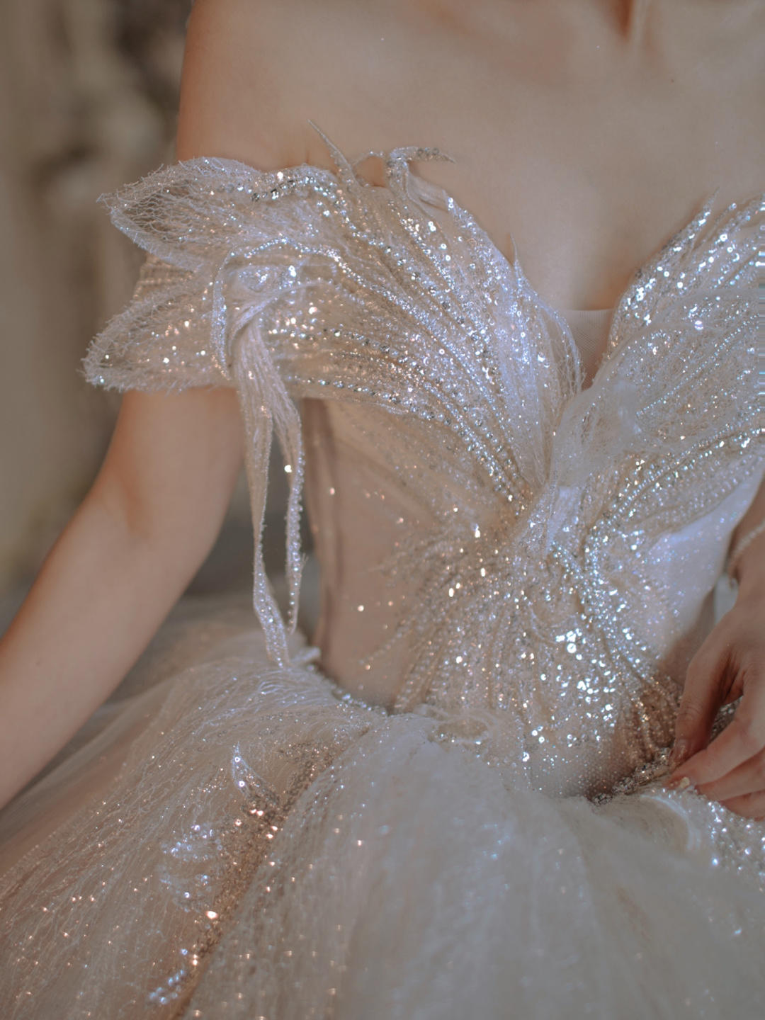 拾贰婚纱| 在武汉的新娘必打卡的一家网红婚纱店！