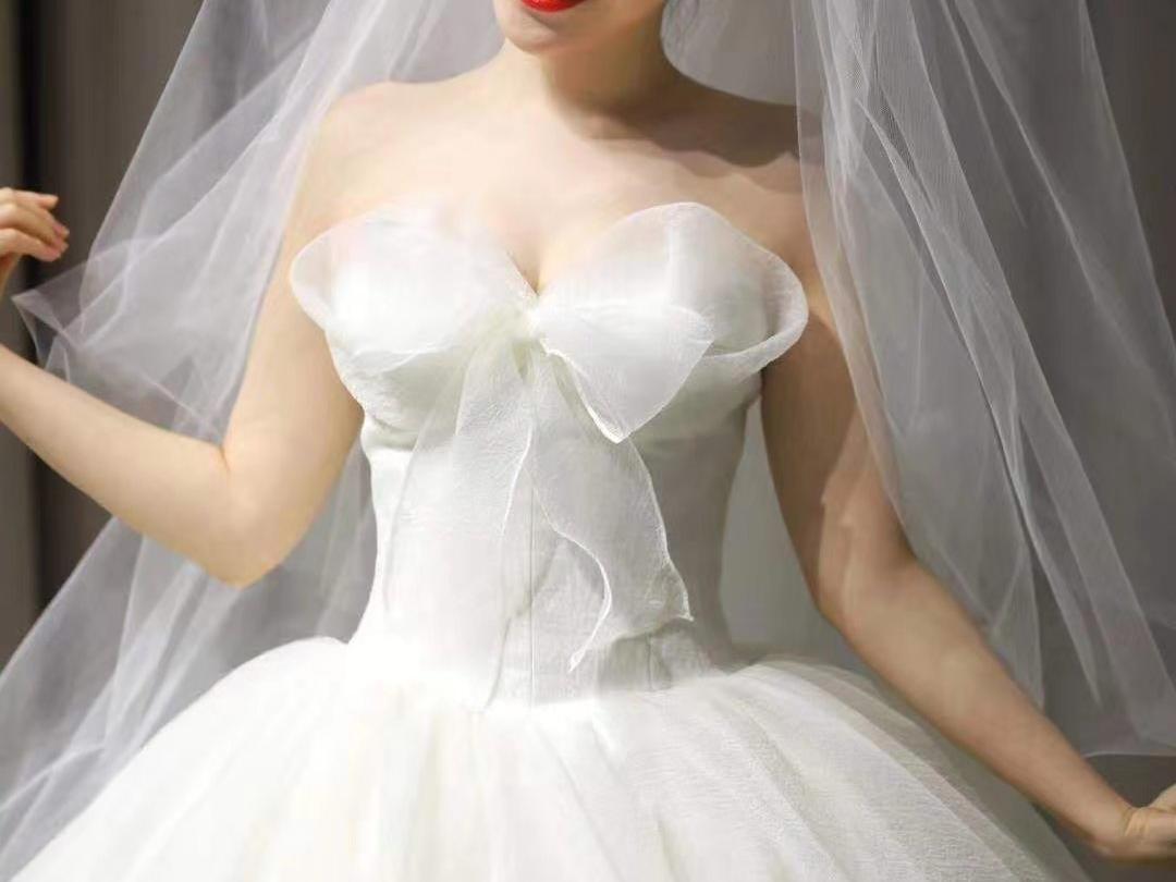 【梦幻系列】全包婚纱套餐 +男士定制西服