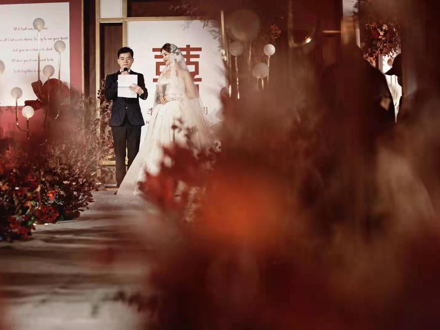 【囍悦】国风的内敛，西式的浪漫，当中式撞上婚纱