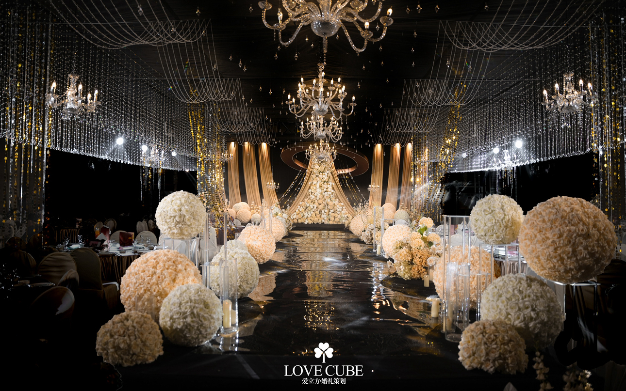 常熟森林大酒點(diǎn)|老錢風(fēng)|常熟愛(ài)立方婚禮策劃執(zhí)行