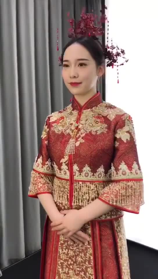 【超值套系】10件套礼服组合+资深化妆师跟妆