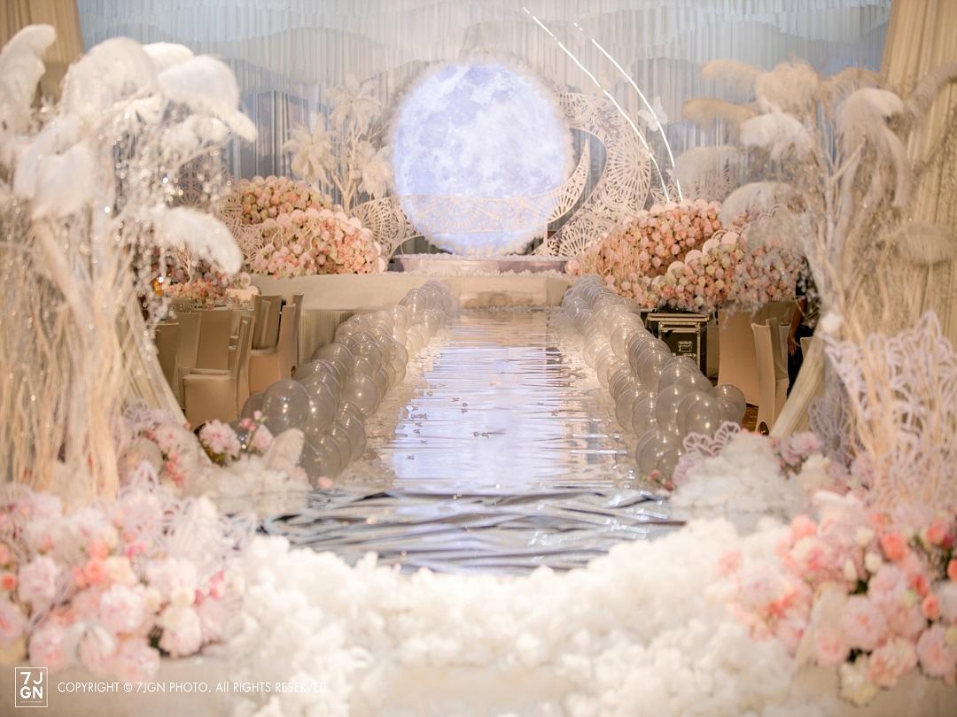 【凡心素履婚礼定制】——拥抱太阳的月亮