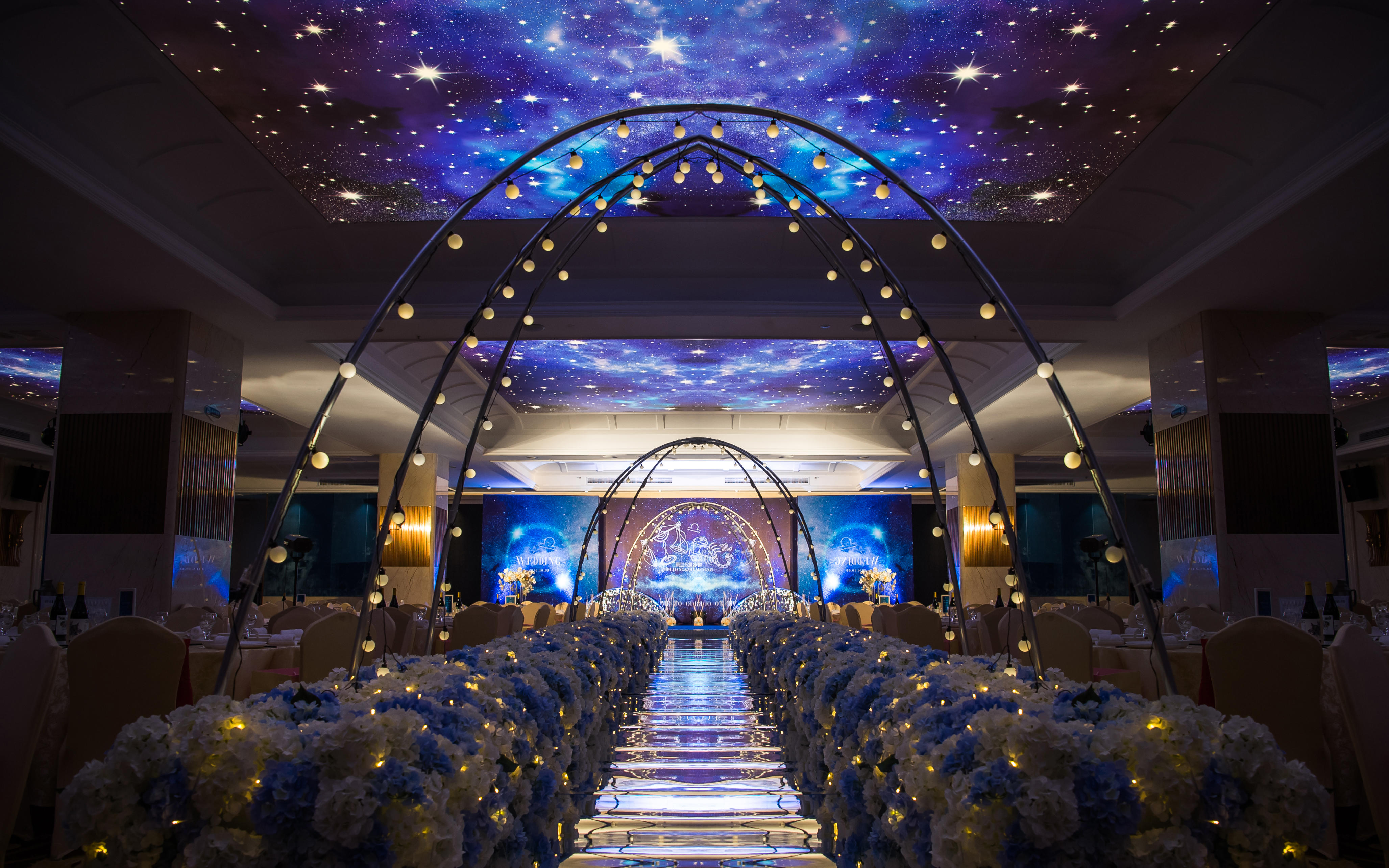 超性價(jià)比高定寫真套系3服3造