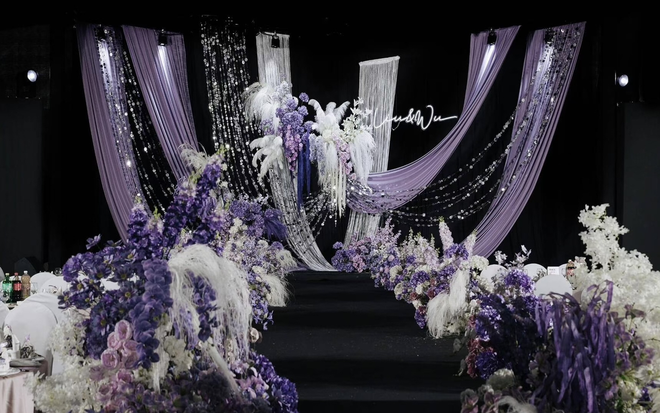 《秘密花園》神秘紫色系閃閃發(fā)光婚禮系列