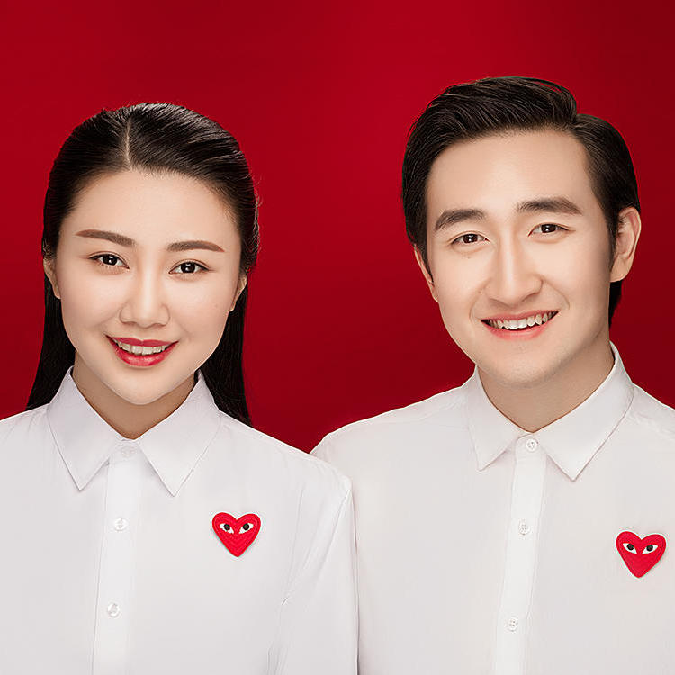 全城热恋-结婚登记照抢拍