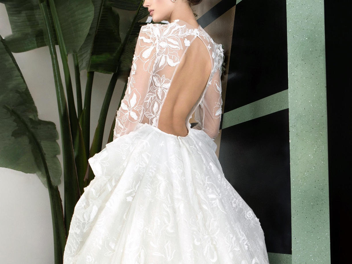 花田硬核婚纱霸占津城封面