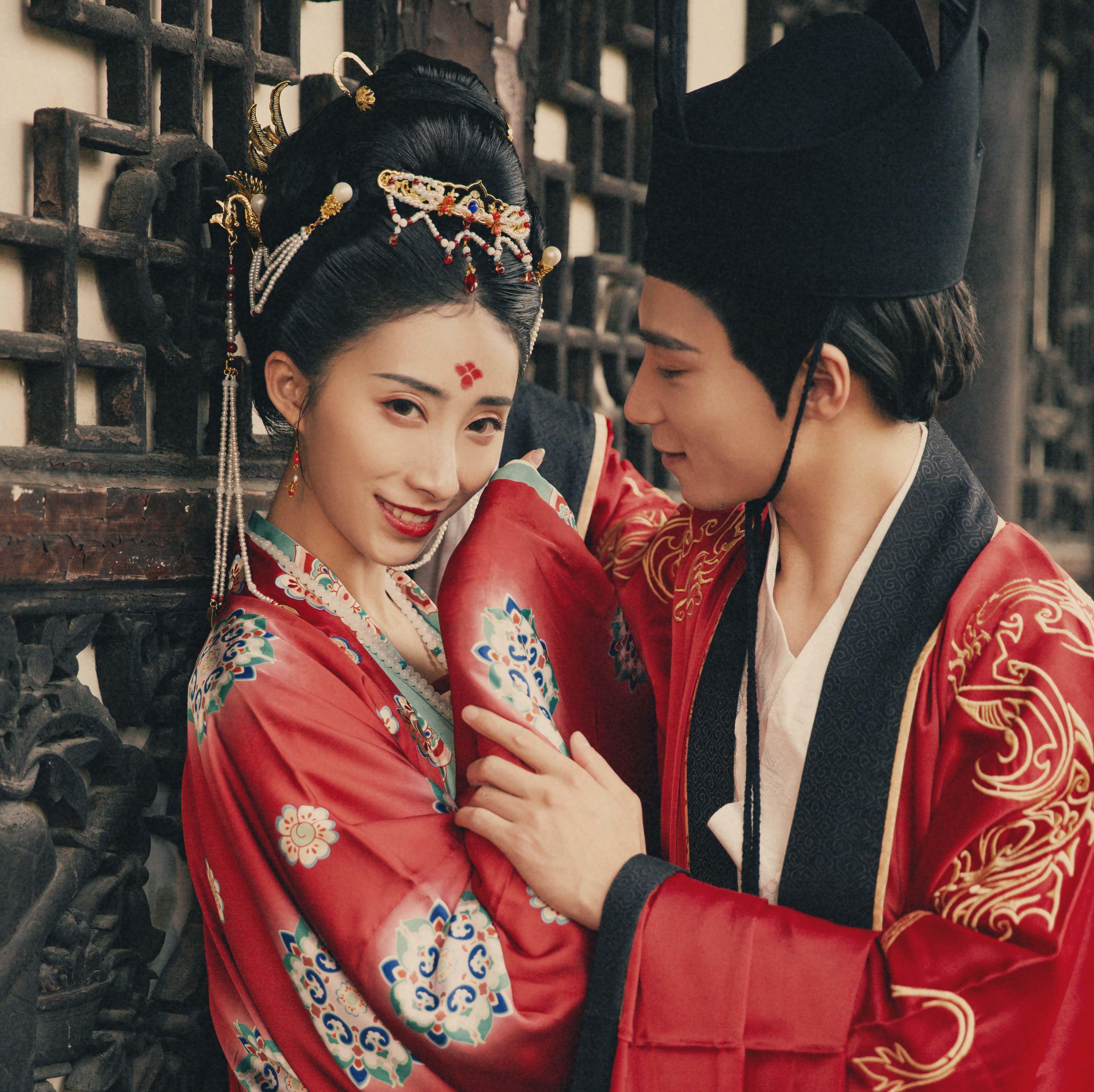 中式古風(fēng)傳統(tǒng)唐制漢式漢服婚服/婚紗/婚照