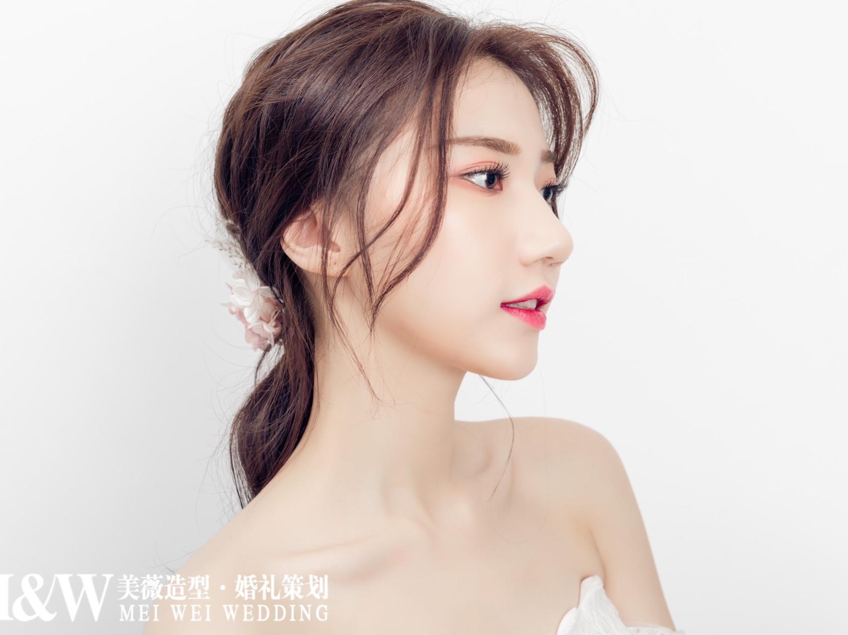 【美薇造型】总监全天跟妆+副化+高清喷枪