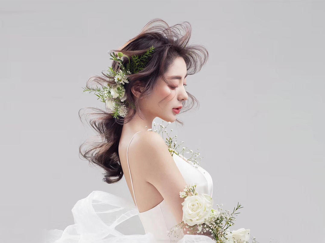 【墨白美妆】资深档新娘早妆+造型1款+送妈妈妆